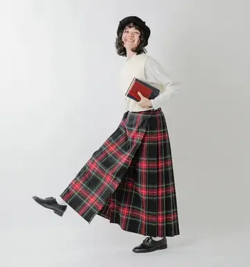 컨디션 최상! 오닐 오브 더블린 GB10 맥시 플리츠 랩스커트