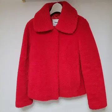 스탠드 보아 자켓 빨간색