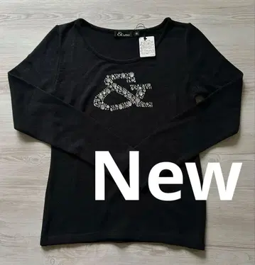 & by PINKY AND DIANNE 로고 스웨터 핑키앤다이안