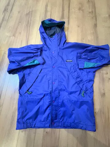 파타고니아 후드 부착 마운틴 파카