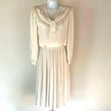 2웨이 아이보리 긴팔 플리츠 원피스