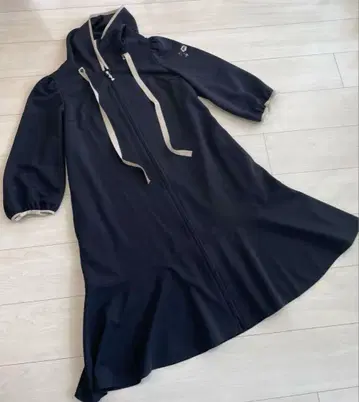 M's 카탈로그 후드 지퍼 원피스