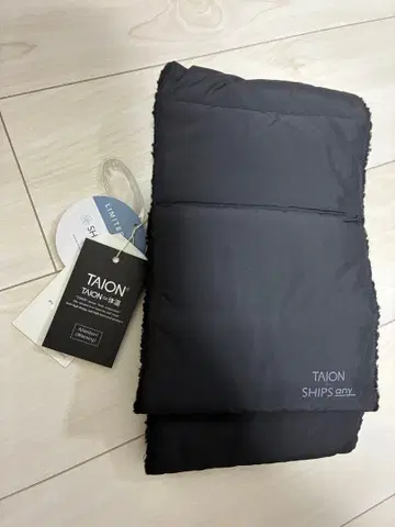 SHIPS Any & TAION 콜라보 다운 머플러