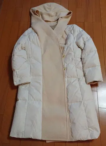 소우 클로스 리버서블 후드 부착 다운 자켓