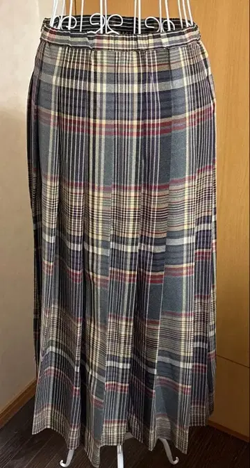 어반 리서치 도어 플리츠 체크 스커트