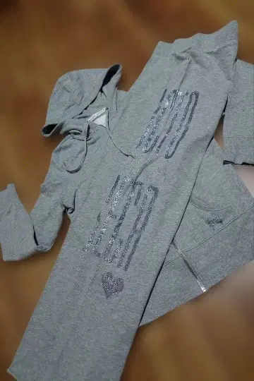 빅토리아 시크릿 맨투맨 상하의