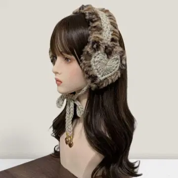 핸드메이드 귀도리 하트 디자인 베이지 레오파드 무늬 니트