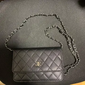 블랙 가죽 숄더백