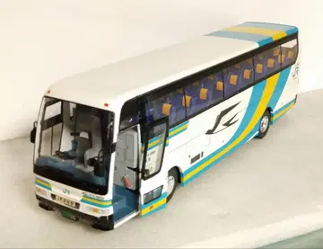 1/32 JR 시코쿠 버스 (미쓰비시 후소 에어로 퀸 1) 조립품