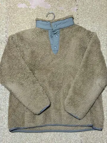 유니클로 M 보아 자켓 스냅 버튼 복슬복슬