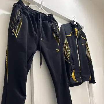 다이와 토너먼트 저지 세트 블랙/골드