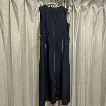 새상품급 현행 모델 블랙 롱베스트