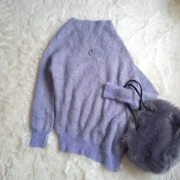 밴야드 스톰 모헤어 혼방 스웨터 비대칭