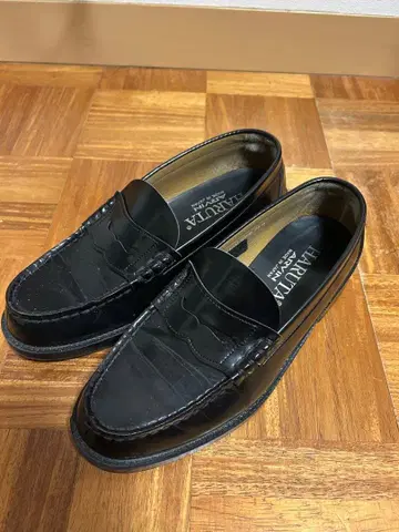 HARUTA 블랙 로퍼 25EEE