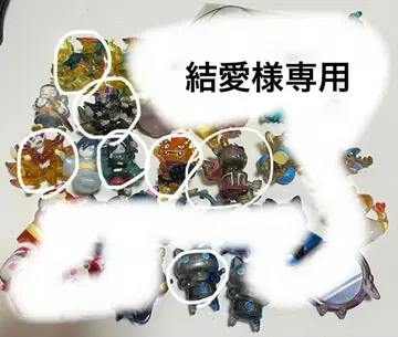 컬러풀한 캐릭터 피규어 세트