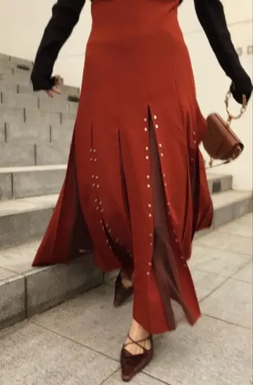 AMERI CHASM SCREEN SKIRT 빨간색 S 사이즈