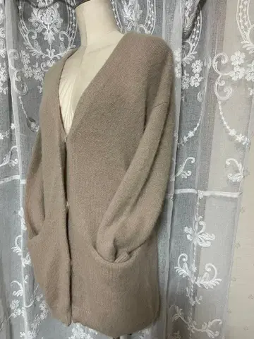 어반 리서치 부드러운 가디건 베이지 버튼 달린 가디건