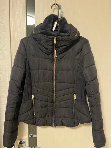 ZARA 블랙 다운 자켓