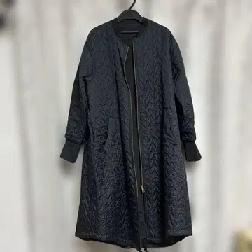 부즈루드 퀼팅 아우터