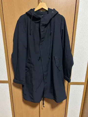 KOE 네이비 모즈 코트 L 사이즈 남성용