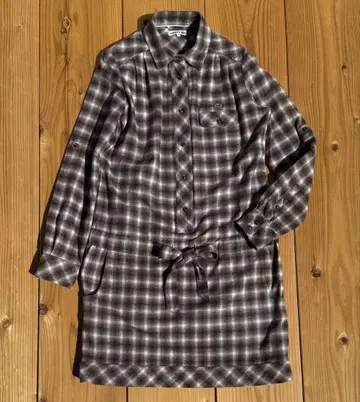 4, 5회 착용 컨디션 최상 LACOSTE 라코스테 플란넬 원피스