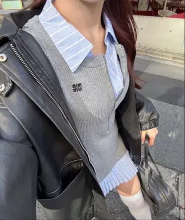 NlCE CLAUP 도킹 플리츠 미니 원피스