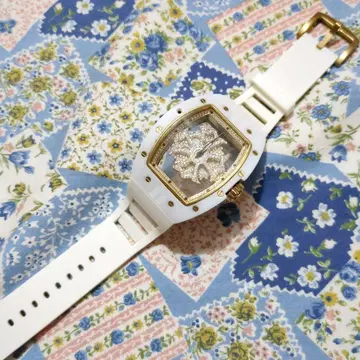 [ 약간의 하자품으로 인한 초특가 ] 앙코키누 손목시계