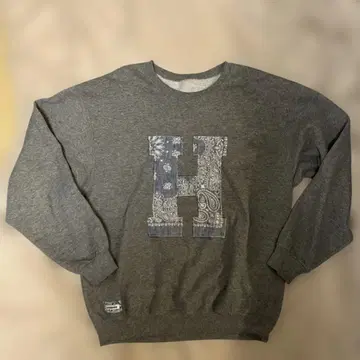 H.R.REMAKE 반다나 패턴 H 로고 맨투맨