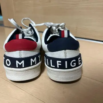 TOMMY HILFIGER 스니커즈 화이트/네이비/레드