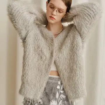 yae 2way glitter feather knit cordigan