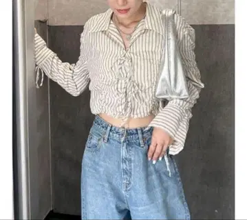 ungrid 셔링 디자인 블라우스