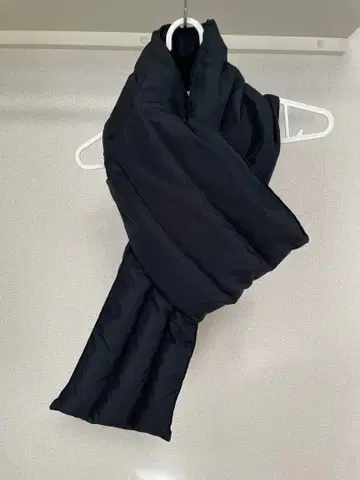 [ 새상품급 ] TAION 다운 머플러 블랙 수납 봉투 포함