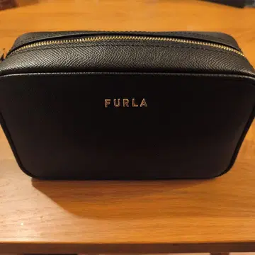 FURLA 블랙 가죽 숄더백