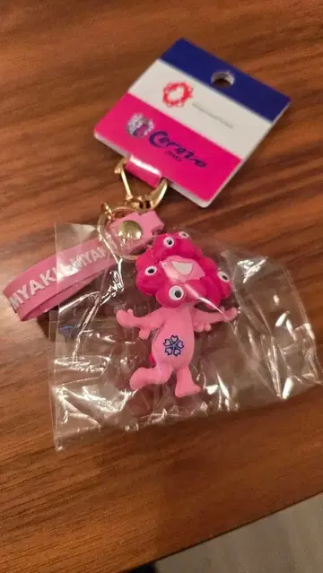 세레소 오사카 미야쿠미야쿠 키링 핑크 입체 러버 마스코트