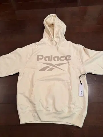 Palace x Reebok 후디 크림