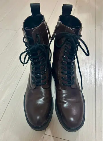 자라 레이스업 앵클부츠 브라운 통굽