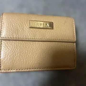 FURLA 베이지 3단 폴더형 지갑