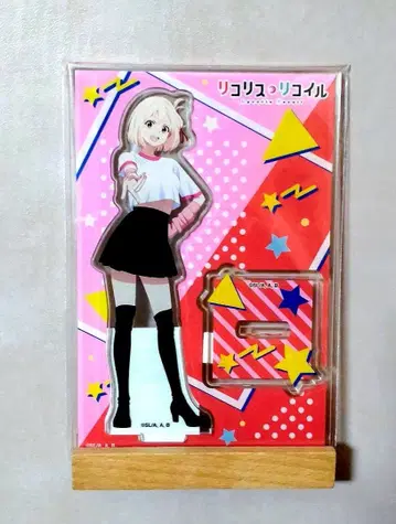 리코리스 리코일 니시키기 치사토 Y2K 코디 아크릴 스탠드