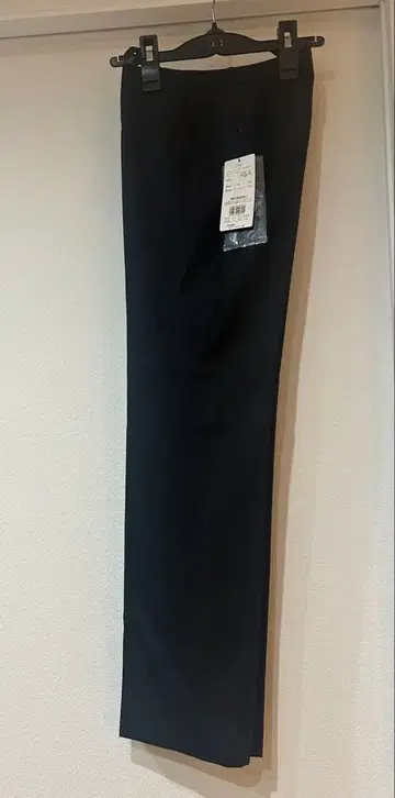 DAKS 블랙 캐주얼 팬츠 사이즈 38