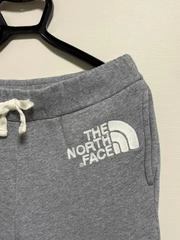 THE NORTH FACE 그레이 스웨트 팬츠