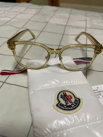 MONCLER 클리어 프레임 안경