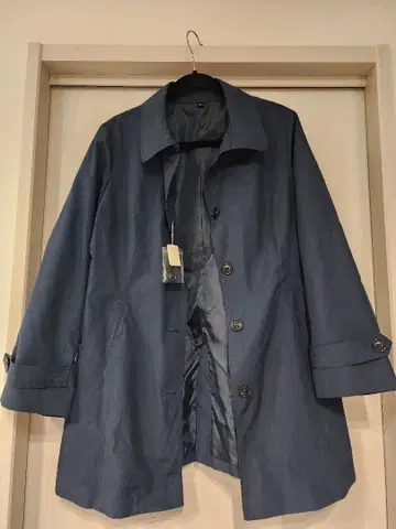 새상품 택 포함 네이비 코트 3L 여성용