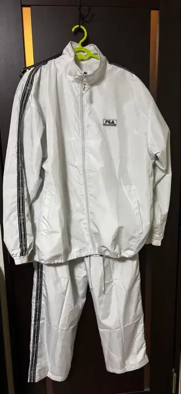 FILA 화이트 나일론 자켓 셋업
