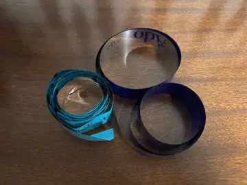 국립 때와 모나리자 때의 은색 테이프