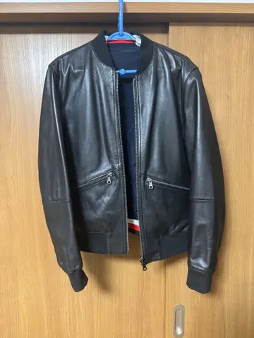 [처분 세일] 가죽 봄버 자켓 블랙 네이비 리버서블 가능