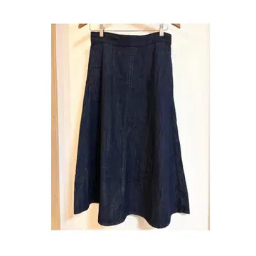 [ 새상품급 ] 자유구 데님 플레어 스커트 사이즈 25 M 네이비 컬러