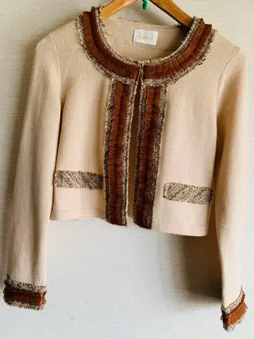 해롯 볼레로 베이지 오간자 프릴 트위드 트리밍