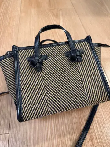 잔니 키아리니 미스 마르셀라 베이지 블랙 트위드 가을/겨울