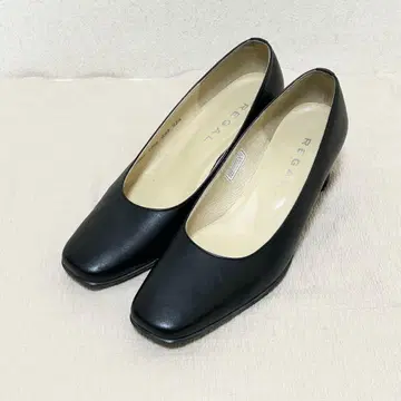 새상품급 [ REGAL ] 블랙 펌프스 스퀘어토 포멀 비즈니스