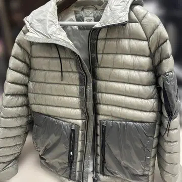 C.P. COMPANY D.D. SHELL 다운 자켓 실버